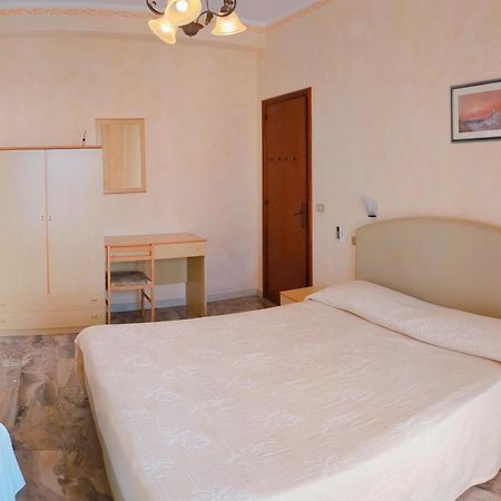 Paradiso Hotel Ristorante Riaci Capo エクステリア 写真