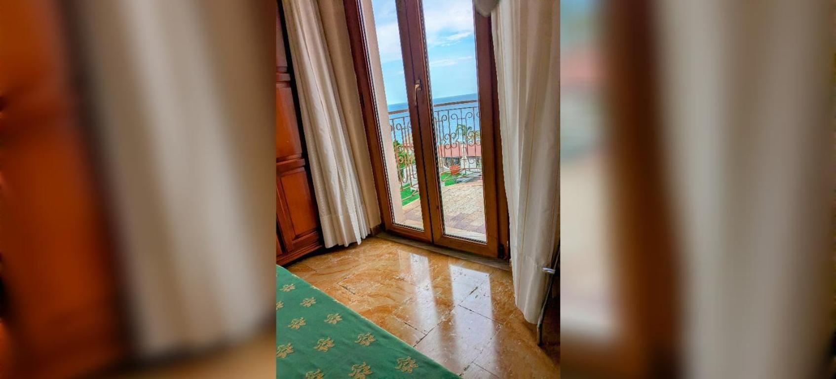 Paradiso Hotel Ristorante Riaci Capo エクステリア 写真