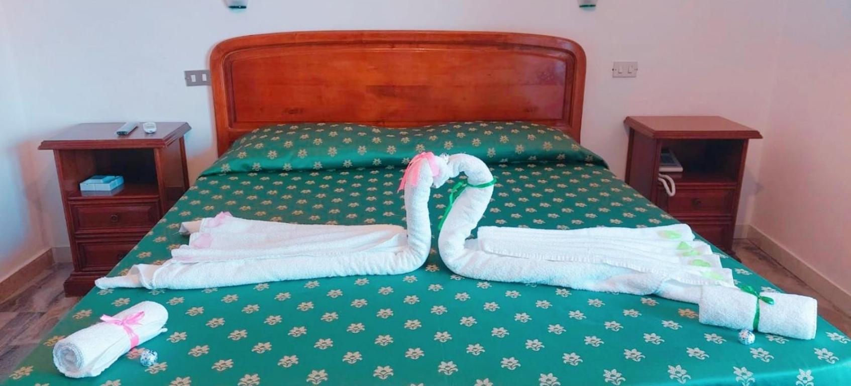 Paradiso Hotel Ristorante Riaci Capo エクステリア 写真