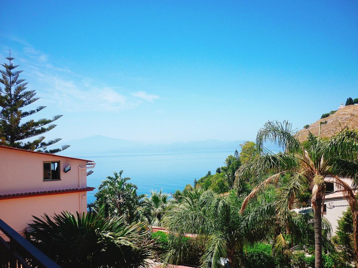 Paradiso Hotel Ristorante Riaci Capo エクステリア 写真
