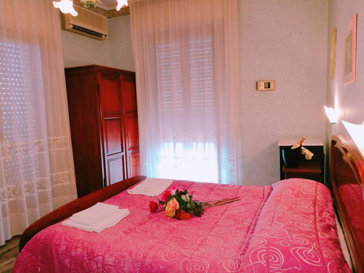 Paradiso Hotel Ristorante Riaci Capo エクステリア 写真