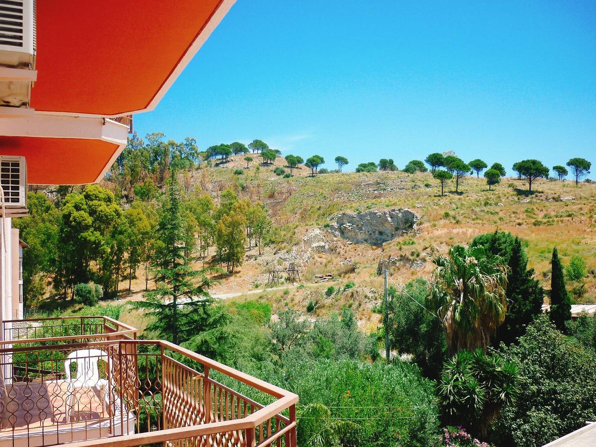 Paradiso Hotel Ristorante Riaci Capo エクステリア 写真