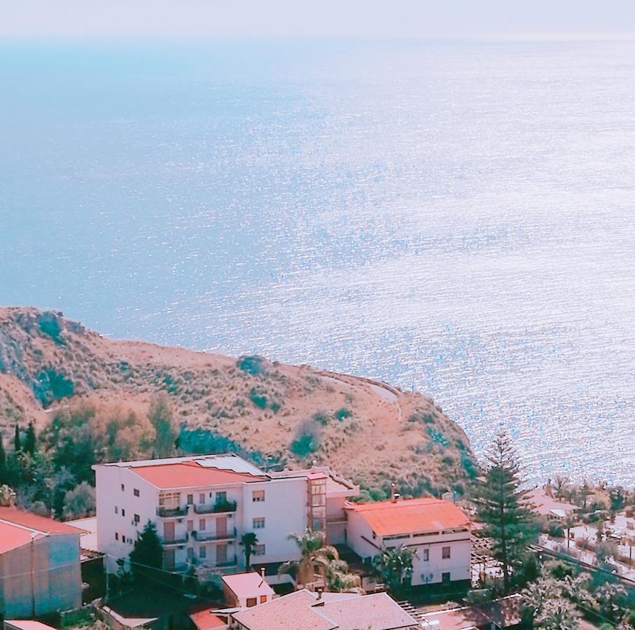 Paradiso Hotel Ristorante Riaci Capo エクステリア 写真