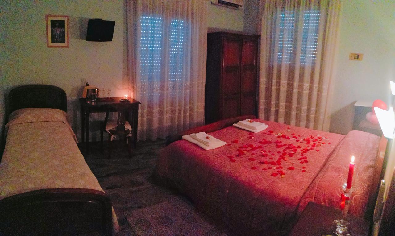 Paradiso Hotel Ristorante Riaci Capo エクステリア 写真
